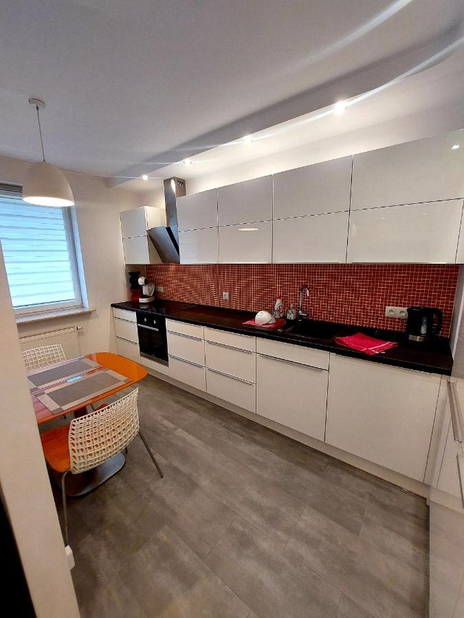 Nowoczesna Kawalerka Apartman Lublin Kültér fotó